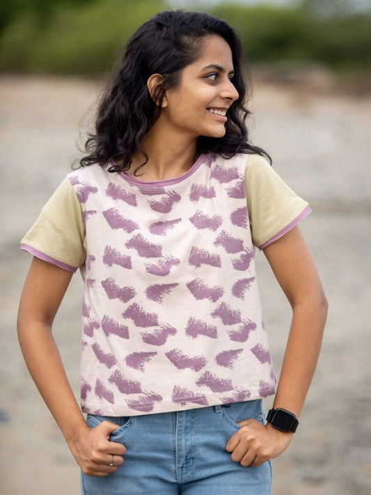 Aurora Waves Women's Organic Cotton Crop Top