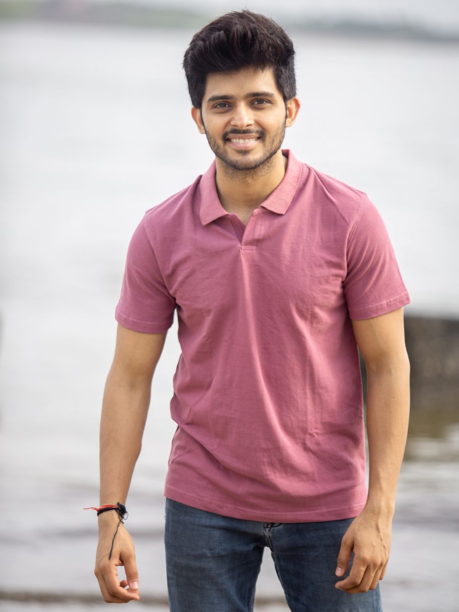 Beet rose men's organic cotton polo neck t-shirt