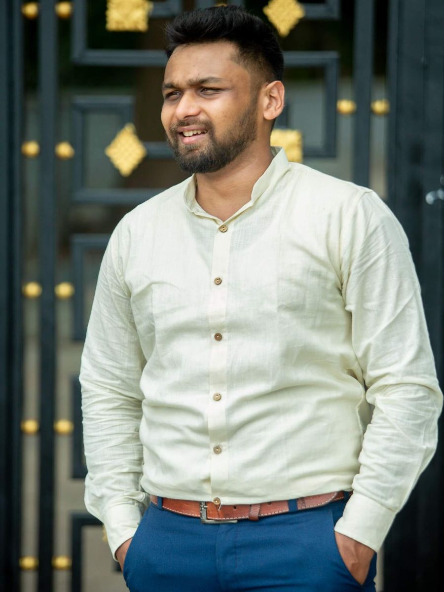 Off white mandarin collar shirt