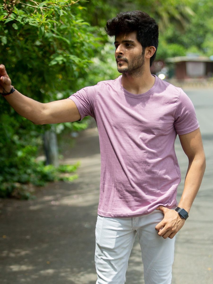 Dusky orchid men's organic cotton t-shirt