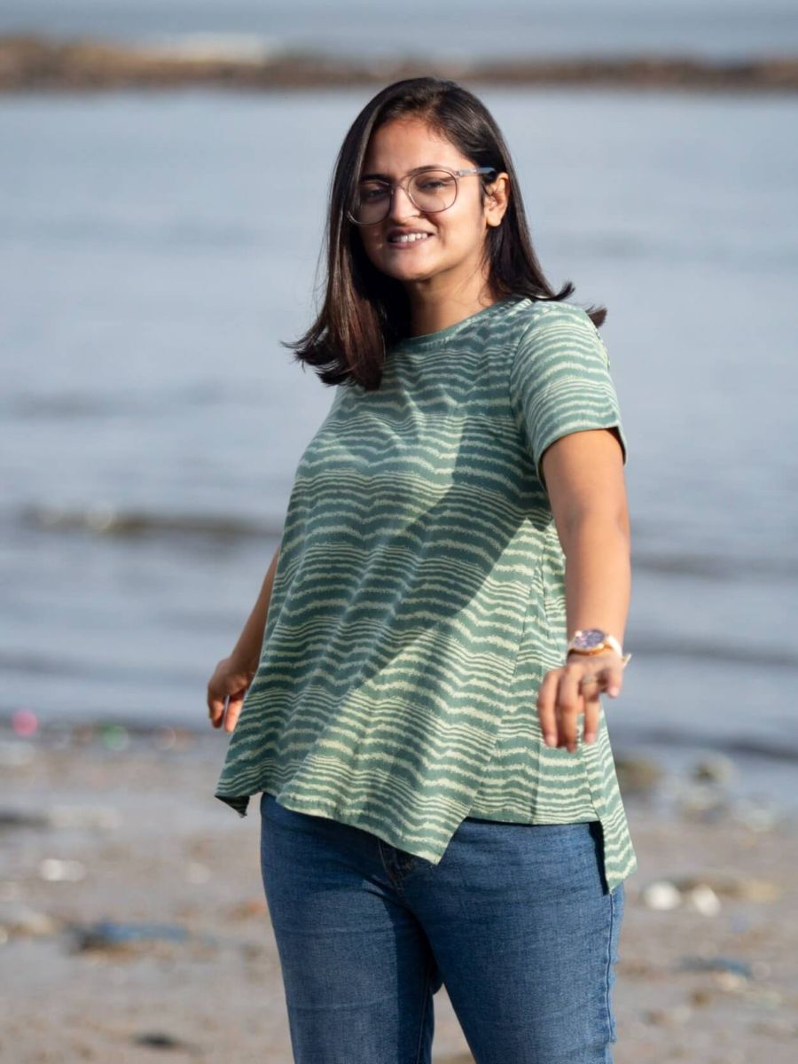 Fading waves women's organic cotton casual top