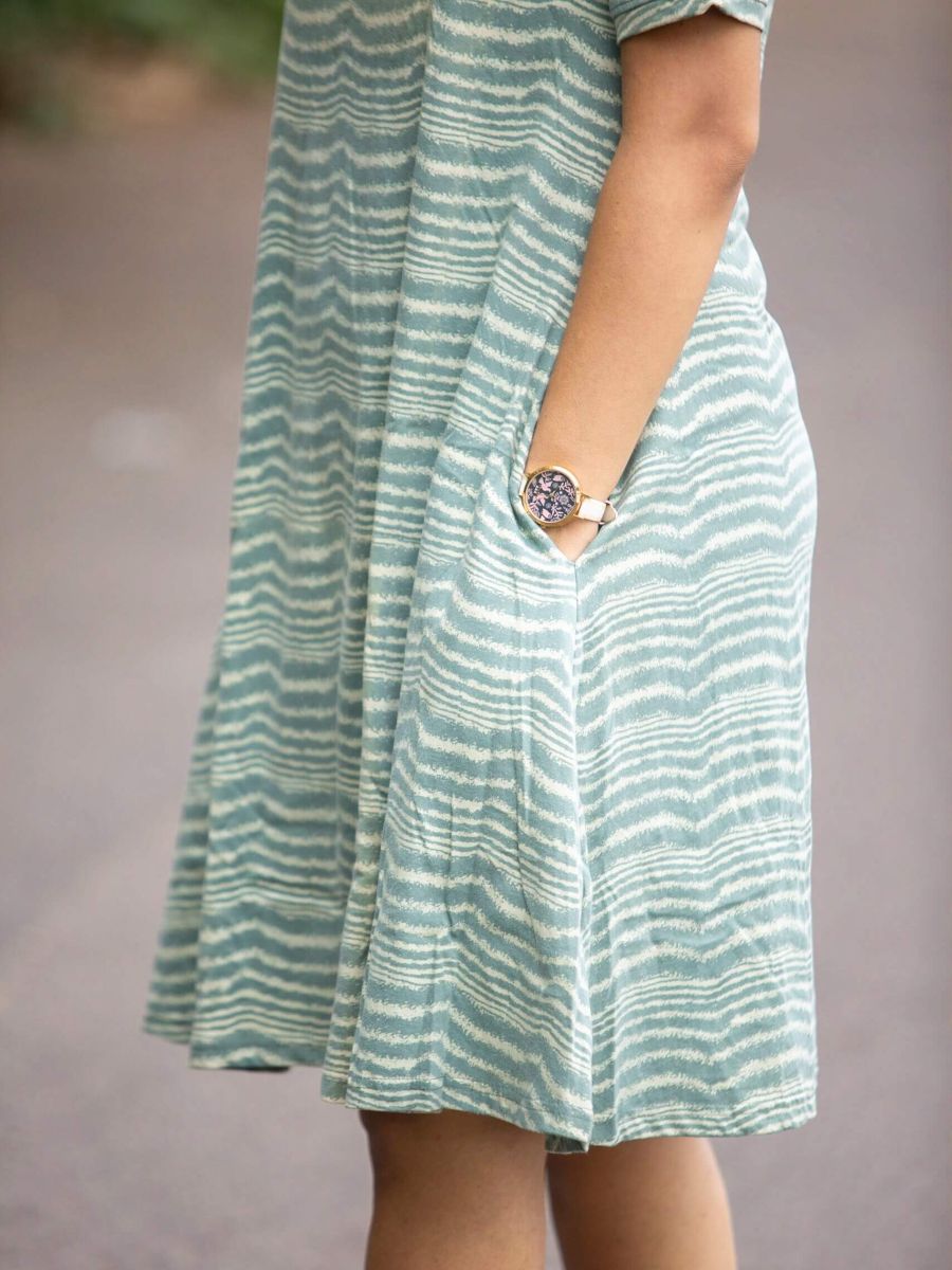 Fading waves women's organic cotton t-shirt dress