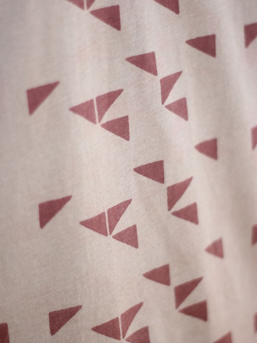 Geometric print men's crew neck t-shirt