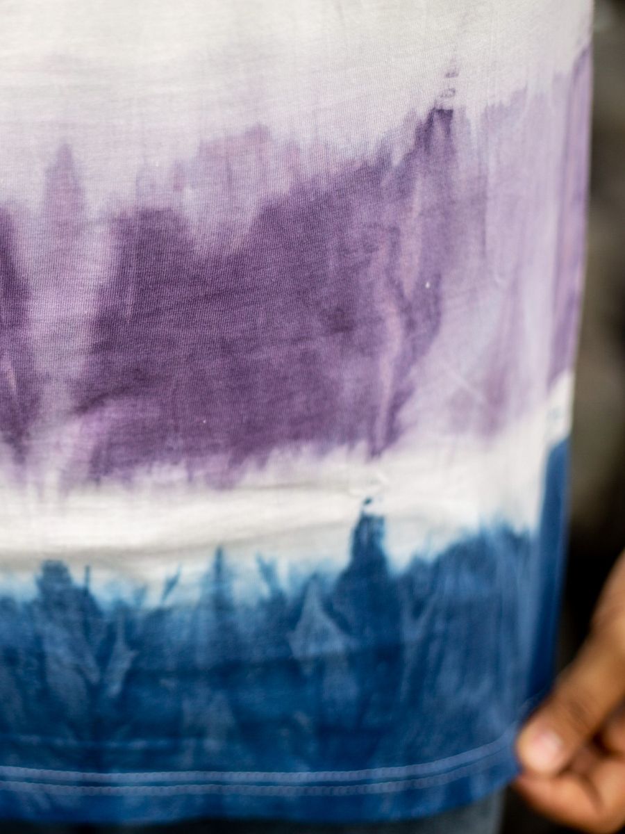 Into the night men's organic cotton t-shirt