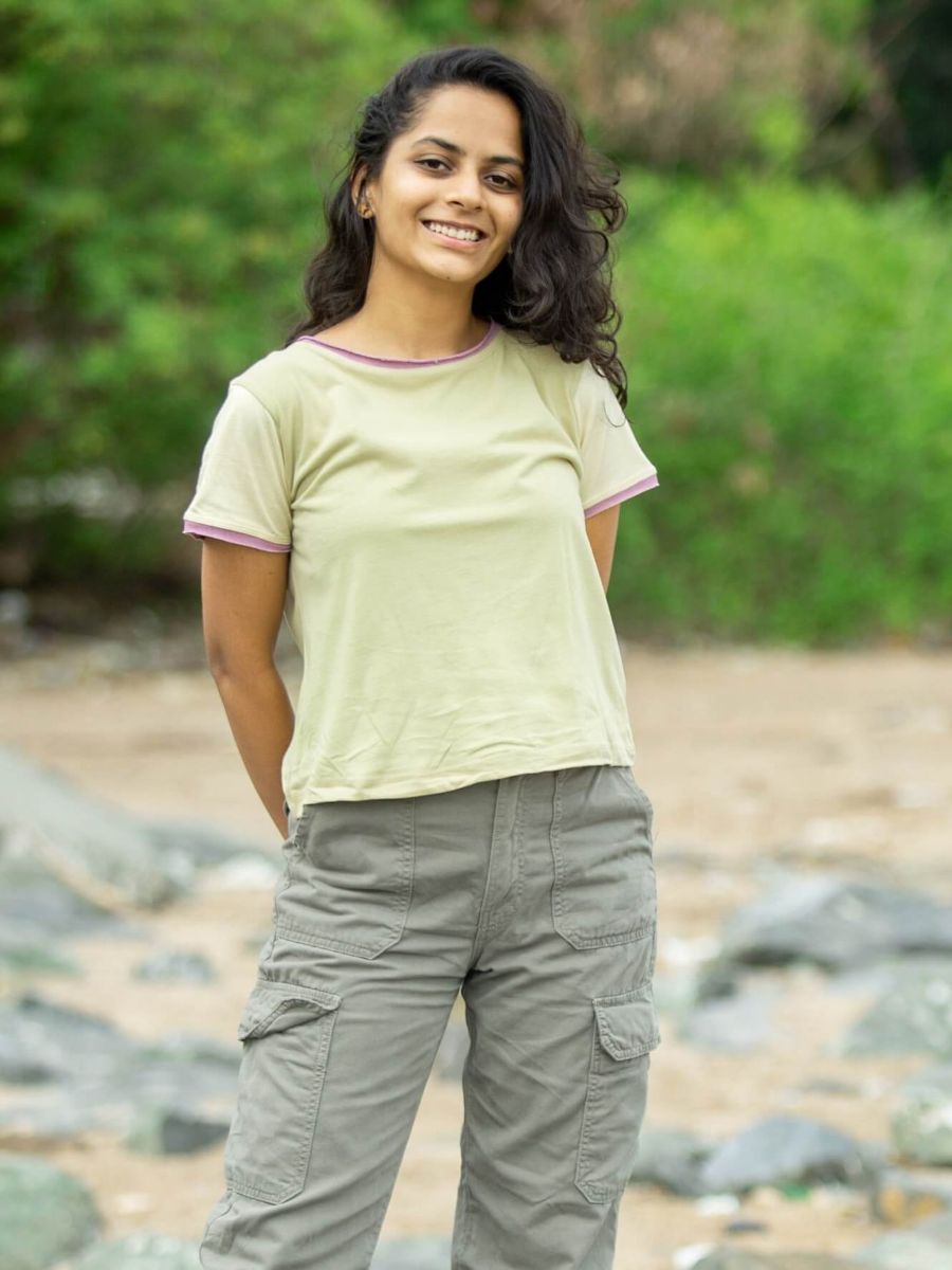 Pistachio Color-Blocked Women's Organic Cotton Crop Top