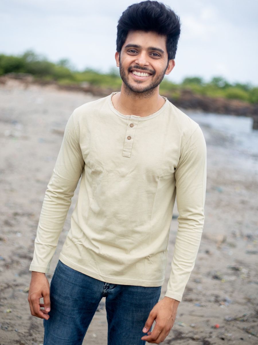 Pistachio men's henley collared casual t-shirt