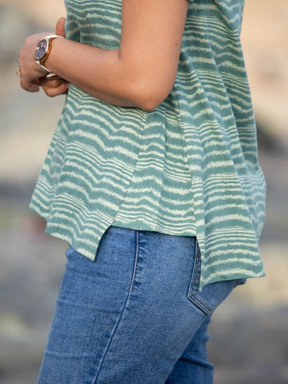 Fading waves women's organic cotton casual top